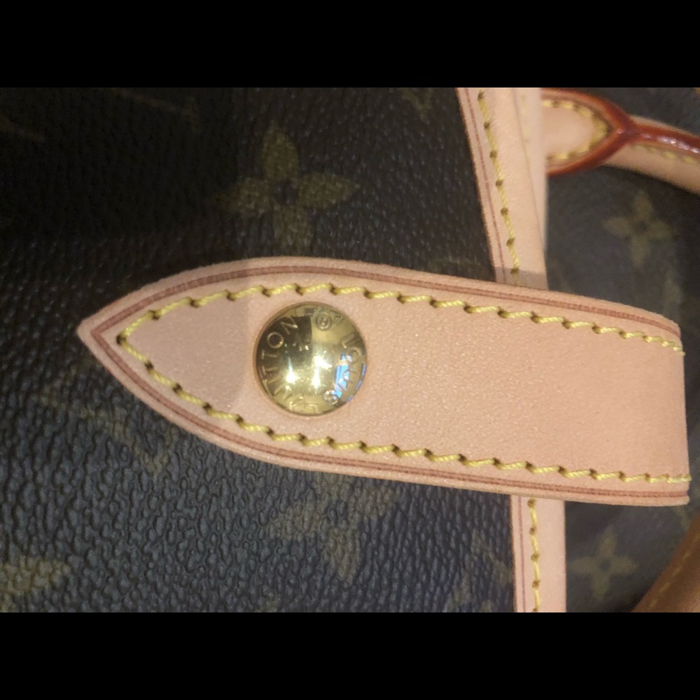 Louis Vuitton Garment Cover - Picture 4 of 8